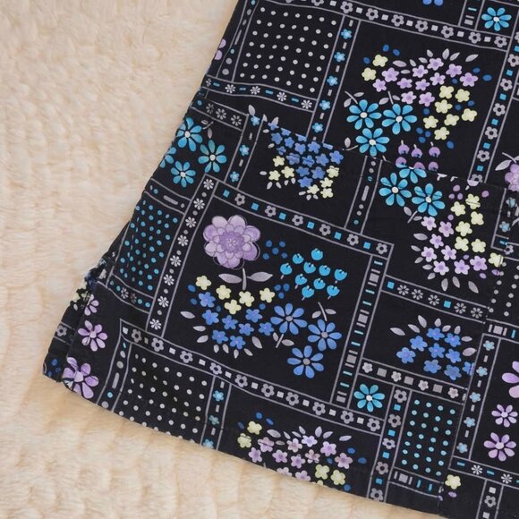 Scrub top Women's uniform outlet front Pockets crossbody ribbing size XL - Picture 3 of 6